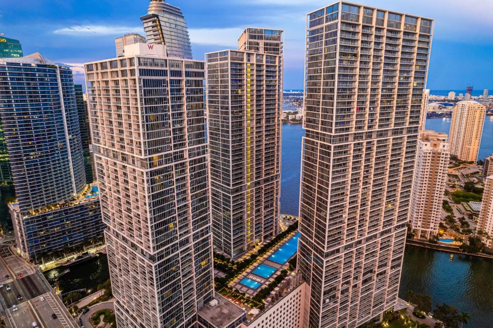 Luxury Waterfront Condo At Icon-Brickell-sea view-Free Spa & Gym